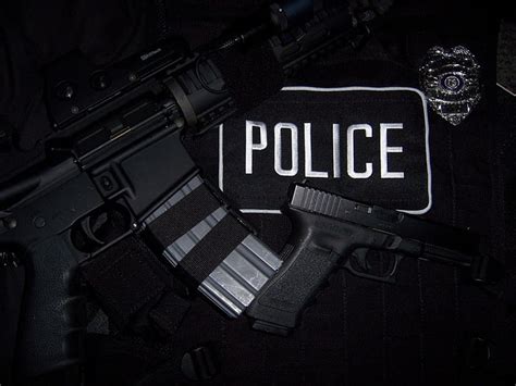 Tools Of The Trade Police Officer Police Machine Gun Hd Wallpaper