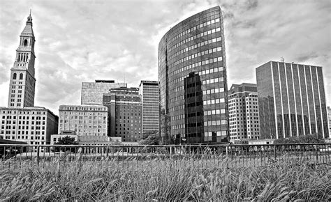 Black And White Hartford Connecticut Photograph By Frozen