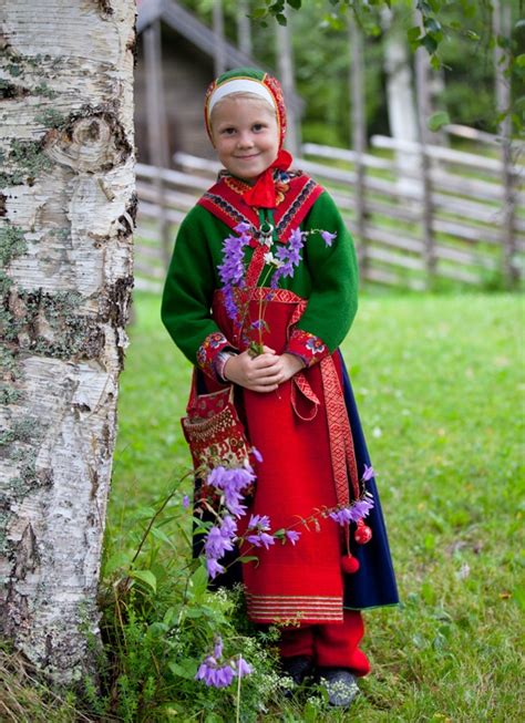 Folk Costumes Folklore Fashion Blogg Folk Clothing Folk Costume