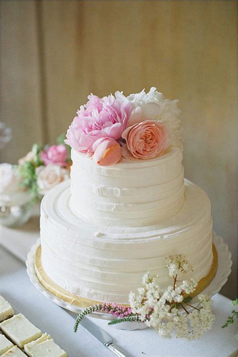 23 Wedding Cakes Decorated With Flowers Fresh Flowers