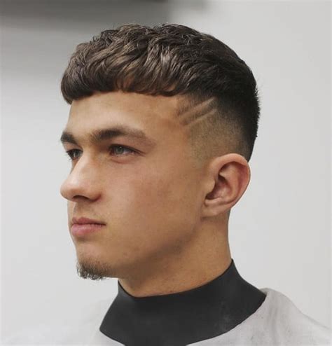 Different modern short men's haircuts and new hairstyle trends for 2021. 61 Best Caesar Cuts for Men (2020 Update) - Cool Men's Hair