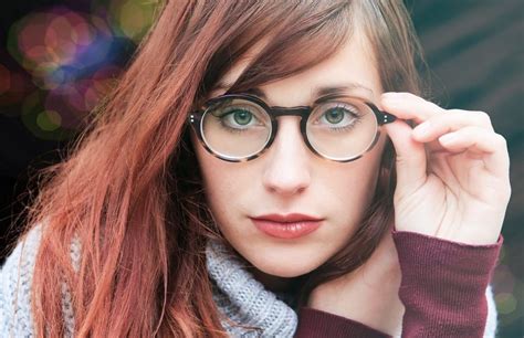 How To Choose The Best Eyeglass Frame For Your Face Shape Oicanadian