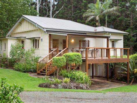 Live The Simple Life In Charming Gold Coast Hinterland Cottage