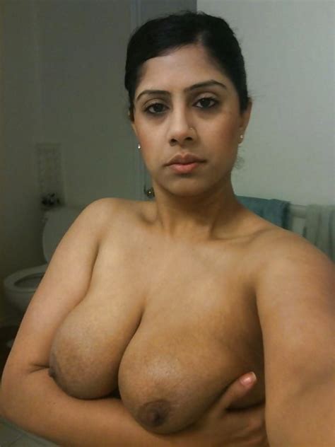 Indian Milf Dimple Office Flashing NRI Desi Big Boobs Slut Pics