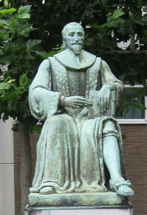 When de groot returned to the netherlands in 1631, he hoped he would be left in peace. Hugo de Groot en Den Haag