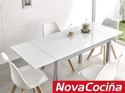 Encuentra tu sitio en la cocina con las sillas más prácticas. Mesa extensible para cocina modelo Karina | ANova Cociña
