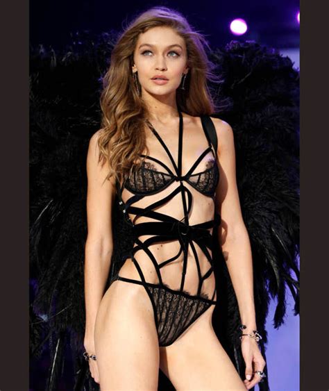 Gigi Hadid Wowed In The Sexy Victoria S Secrets Lingerie Gigi Hadid Wows At The Victoria