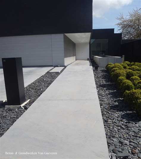 oprit in beton beton and grondwerken van gaeveren nv tuin ingang beton tuin betonnen opritten