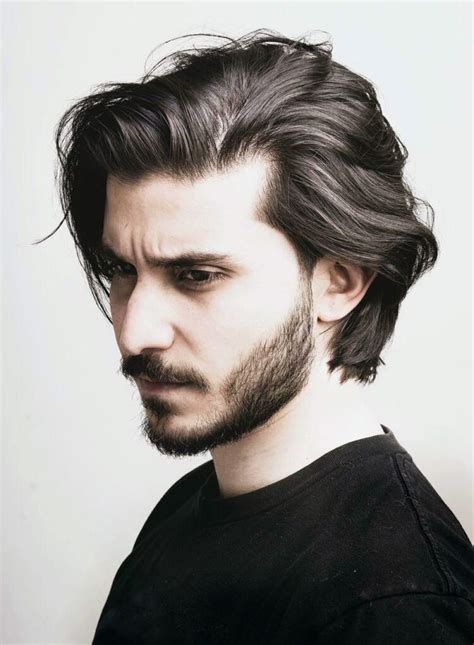The Classic Flow Hairstyle Is Back Gallery Haircut Inspiration