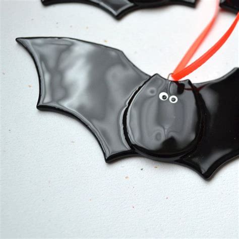 Halloween Decoration Glass Bat Decoration By Nivenglassoriginals In 2023 Fused Glass Artwork