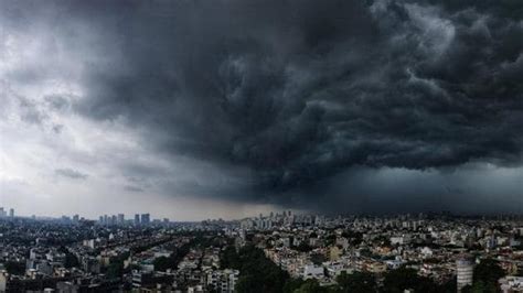 Gurugram Rain People Flood Twitter With Pics Of Dark