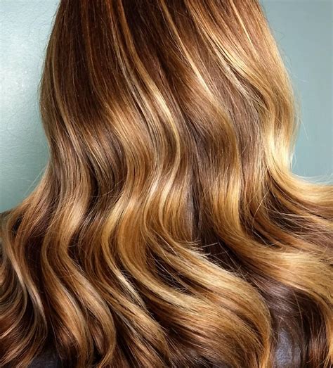 7 Warm Toned Blonde Hair Colors From Honey To Bronde