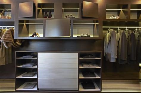 15 Modern Closet Designs For Elegant Ambience