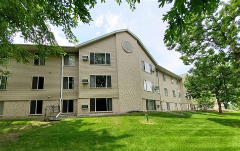Oak Hills Manor Ages 55 Apartments In Circle Pines Mn