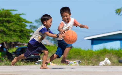 Happy Kids Playing Basketball At 10th Prmg Battalion Gusa Cagayan De