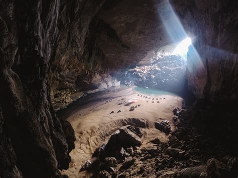 Inside The Worlds Third Largest Cave Gizmodo Australia