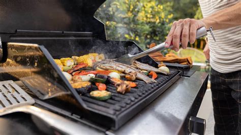 How To Season A New Gas Grill Unrivaled Guide 2022