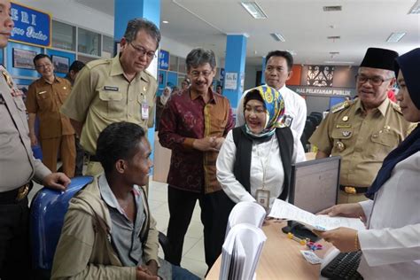 We did not find results for: Saranghaeyo Artinya Bahasa Indonesia - Contoh Essay Bahasa ...
