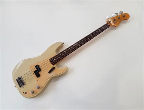 Custom Shop 59 Relic Precision Bass Fender Audiofanzine