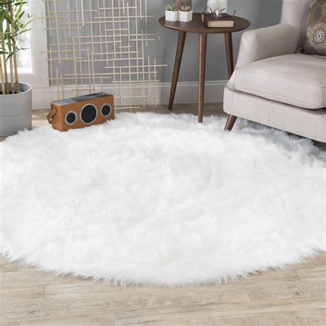 Walk On Me Faux Fur Area Rug Luxuriously Soft And Eco Friendly 6 X 6