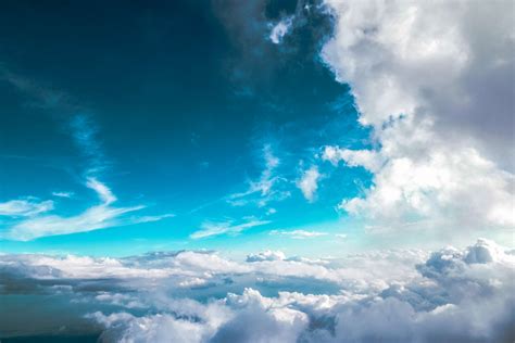 Blue Sky Clouds Flying Over The Clouds Sky 4k Hd Wallpaper Rare