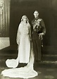 Wedding_of_George_VI_and_Elizabeth_Bowes-Lyon - History of Royal Women