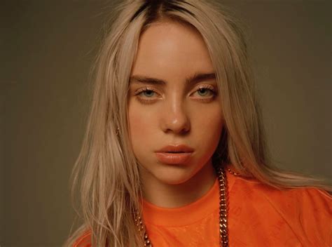 Billie Eilish Debuts With Album ‘dont Smile At Me And She Means It