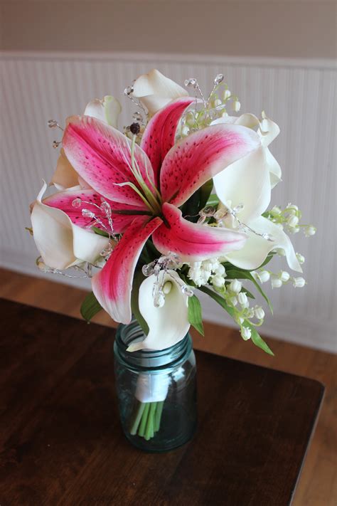 Stargazer Lilies Wedding Bouquets White Calla Lily Wedding Flowers