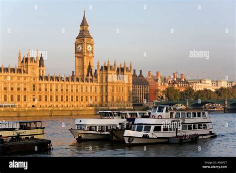 Uk London Palace Of Westminster Big Ben St Stephens Tower Standing