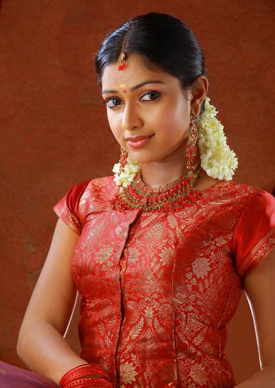 Tamil Devi Tamil Actress Amala Paul Photos