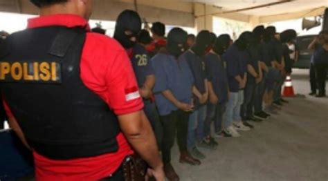 141 Men Arrested By Indonesian Police Over Gay Sex Party Adamazi Blog