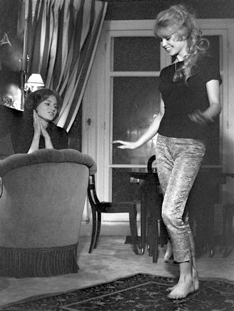 0 Brigitte Bardot With Sister Mijanou Marie Jeanne Bardot Actriz
