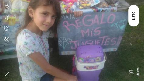 Maia La Solidaria Nena De Castelli Que Regala Juguetes Entrelí
