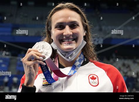 Kylie Masse Du Canada Pose Avec Sa Médaille Dargent Remportée Lors De La Finale Féminine De La