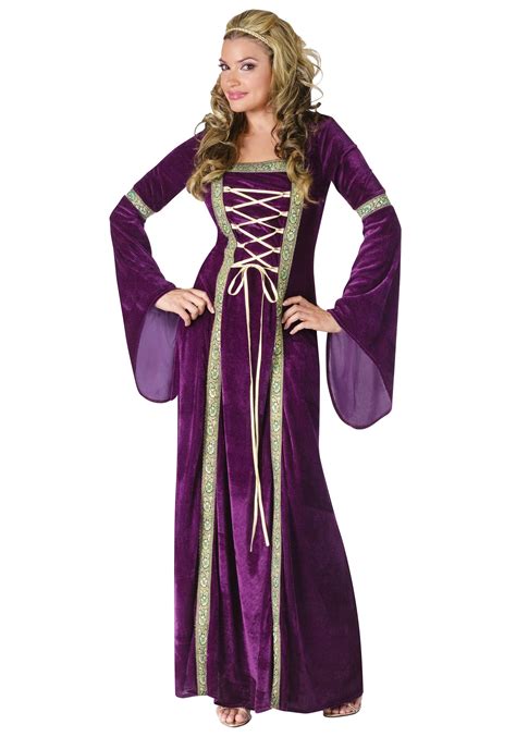 Средневековый женский костюм 98 фото