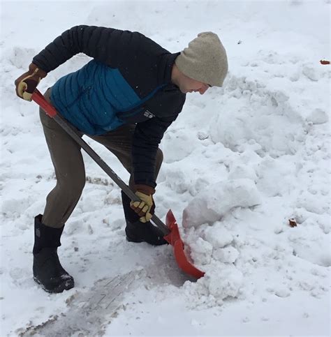 The Dos And Donts Of Shoveling Snow Catching Health