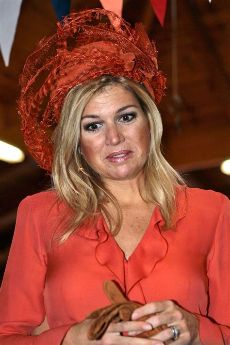 Máxima And Oranje De Viva Hollandia Look Beau Monde