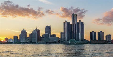 Detroit Michigan Skyline Sunset Photograph By Brian Kurtz