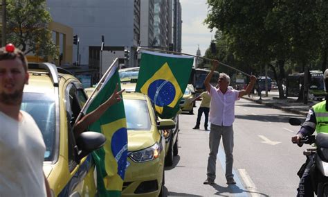 Crivella Pede Uma Semana Para Dar Parecer Sobre Reivindicações De Taxistas Jornal O Globo