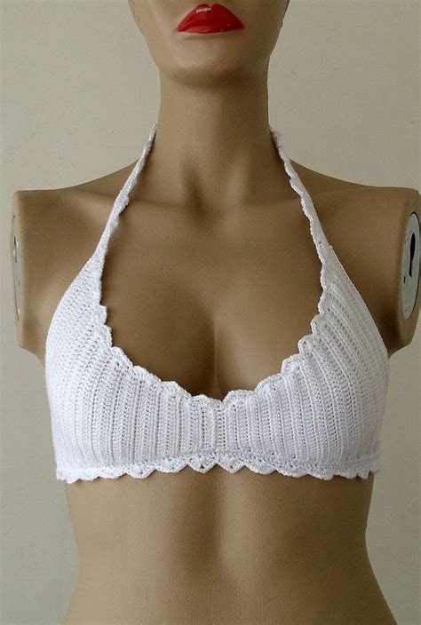 White Crotchet bikini bra top Trajes de banho de crochê Crochet