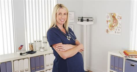 Pregnant And In Scrubs Work Tips For The Expecting Nurse