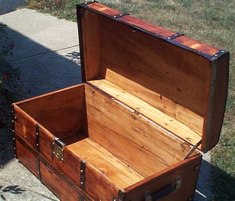586 Restored Roll Top Civil War Antique Trunk For Sale And Available