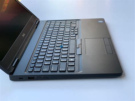 Laptop Dell Precision 3520 Workstation