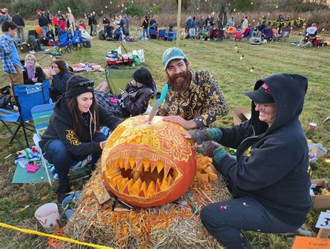 Great Pumpkin Carve Draws Huge Crowds In Chadds Ford Daily Local
