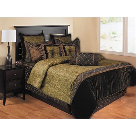 Hallmart Collectibles Opulent Paisley 10 Piece King Comforter Set