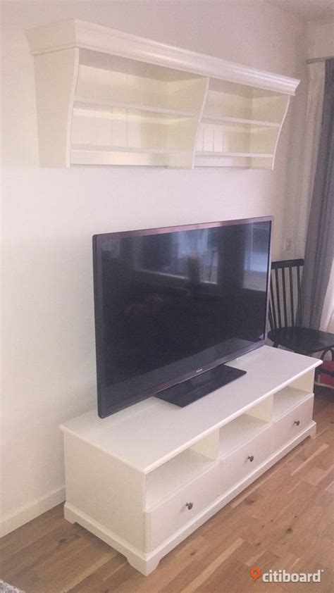 The ikea liatorp tv unit has an overall height of 17.75 (45 cm), width of 57.125 (145 cm), and depth of 19.25 (49 cm). Ikea Liatorp tv-bänk +hylla - Söderköping - citiboard