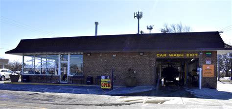 The people who came to wash my car were quick, convenient, and professional. Buffalo Grove Auto - Car Wash