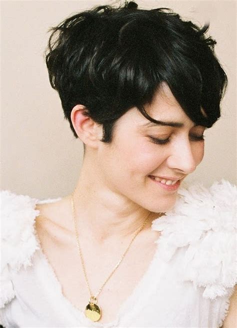 Although hair styling is important, it's often secondary, because even the messiest hairstyles need a proper. 20 Trendy Short Hairstyles: Spring and Summer Haircut ...