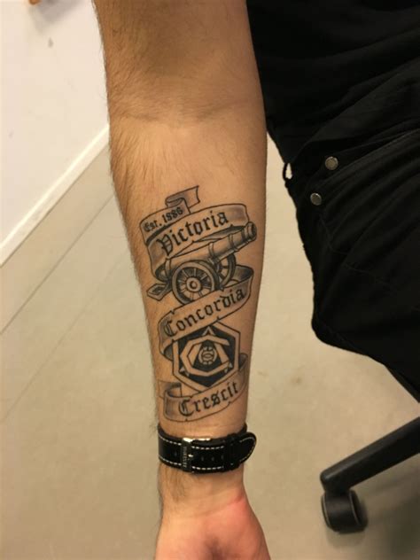 Arsenal Tattoo Gunners Victoria Concordia Crescit Arsenal Tattoo