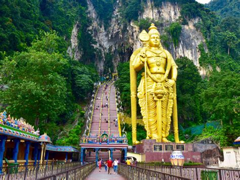 The direct distance between batu caves and the klcc is. Batu Caves and Little India Half Day Tour from Kuala ...
